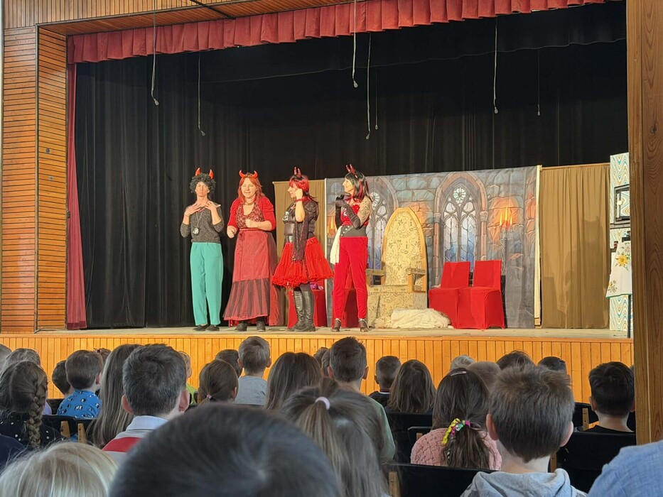 Divadlo ve Slepoticích